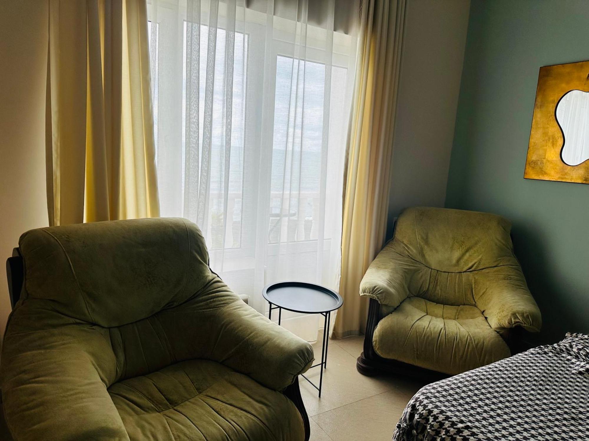 Claude Monet Beach Hotel Ureki Esterno foto